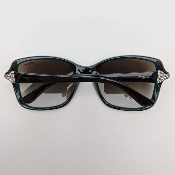 🕶️Vogue VO2832-S-B 2266/8E Sunglasses 57/18 135 /KAA412🕶️ - Picture 2 of 6